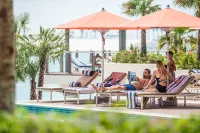 Grand Hyatt Abu Dhabi Hotel and Residence Emirates Pearl - Rooftop Pools