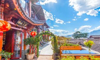 Cloudy Sun, Sunshine, Jinshan View, Snow Mountain Ancient City, Panoramic Mountain Residence