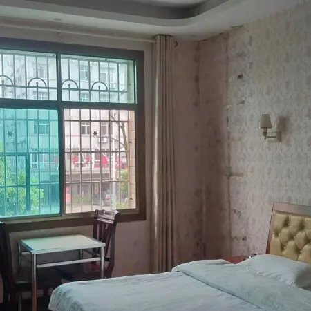 Huafeng Hotel Dong'an