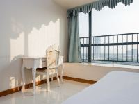 途寓主题公寓(广州石壁地铁站店) - 法式浪漫大床房