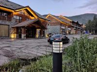 喀纳斯白桦林度假酒店 - 酒店外部
