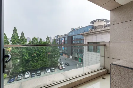 Hongqiao Yunfeng Hotel