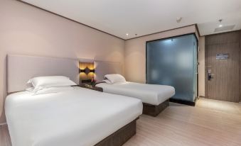 HanTing Hotel (Guangzhou Nancun Yuangang Subway Station)