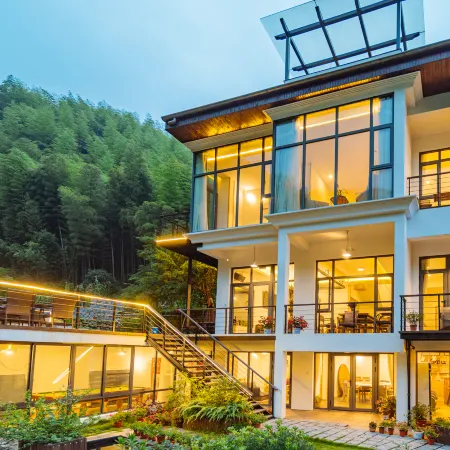 Floral Hotel · Yi Jia Mogan Mountain hotel