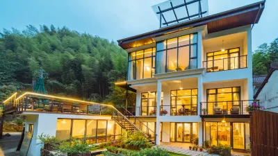 Floral Hotel · Yi Jia Mogan Mountain Hotels in Huzhou