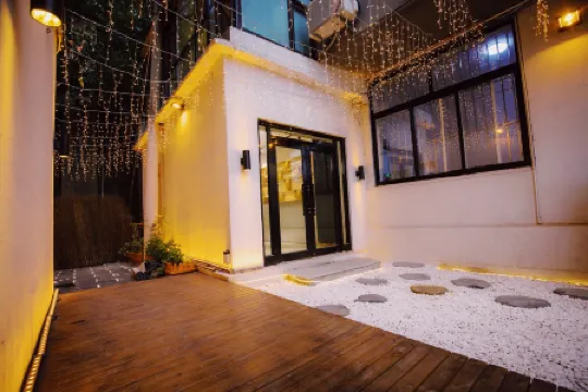 Dalian Dama Monkey B&B City Youth Inn