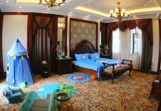 Aohua International Hot Spring Hotel Hotel Overview