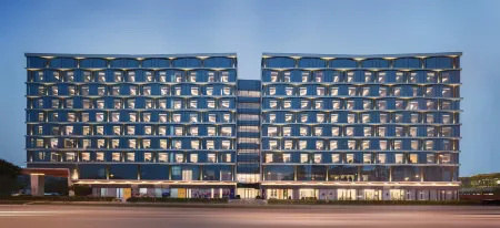 Fly Zoo Hotel Отели рядом с достопримечательностью «Zhejiang University of Science and Technology»