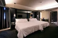 Kiwi Express Hotel Kaohsiung Jiuru