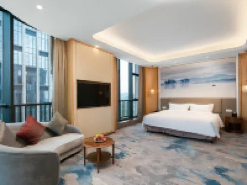 Heng Qin Qian Yuan Hotel Hotels near National Geographic Ultimate Explorer