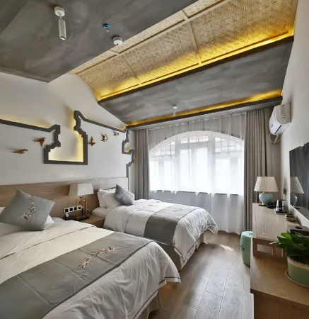 Chunlu Yiju Hotel Отели рядом с достопримечательностью «Lu Mountain Ropeway»