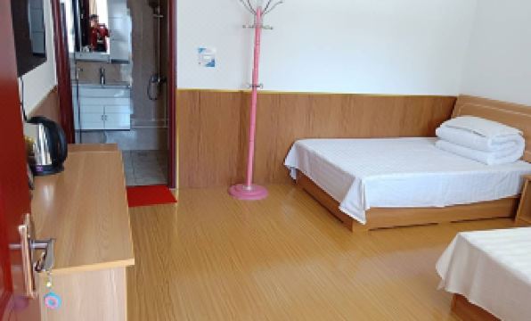 Luanping Longteng Farmhouse