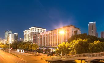 Little Swan Hotel (Wuhan Fanhai CBD Fanhu Metro Station Hankou Railway Station)