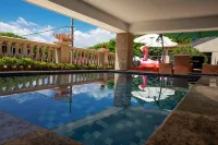 Swallow's Nest Swimming Pool Homestay - Pemandian Air Panas