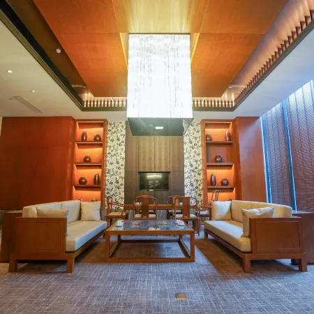 Wyndham Grand Plaza Royale Kaidi