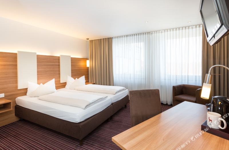 Hotel Cristal München Munich Updated 2022 Room Reviews Deals Trip Com - French Country Bedroom Decorating Ideas On A Budget Munich Hotel Cristal München Munich Updated 2022 Room Reviews Deals Trip Com - French Country Bedroom Decorating Ideas On A Budget Munich