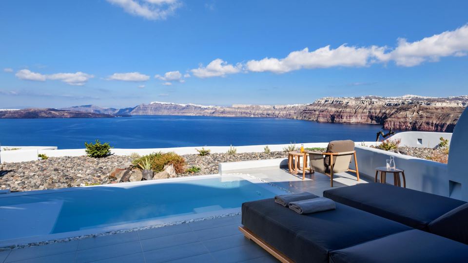 Neptune Luxury Suites