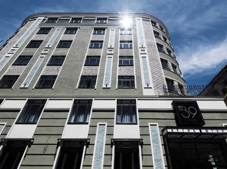 Boutique Hotel 39 by SATEEN GROUP (Бутик-отель 39) Отели в г. Ростов-на-Дону