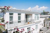 Manwu Hostel