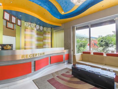 OYO 351 Hotel Everest International