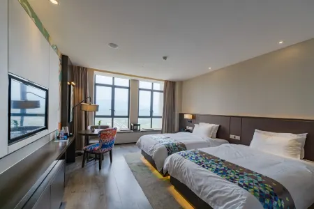 CHEERMAY HOTELS (Qingyuan Wanbang Center)