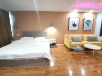 橙堡公寓(成都中集大道店) - 舒适大床房