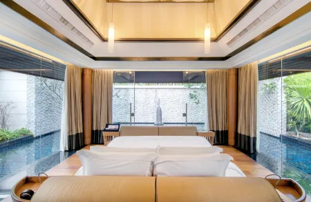 Banyan Tree Phuket Отели рядом с достопримечательностью «Tha Rua Shrine»