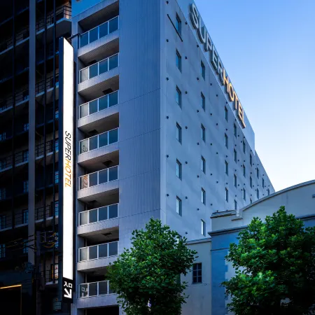 Super Hotel Namba Nipponbashi Отели рядом с достопримечательностью «Намба Уолк»