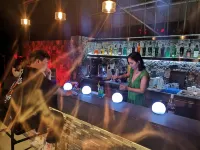 Yunshang Huaxi Holiday Hotel - bar
