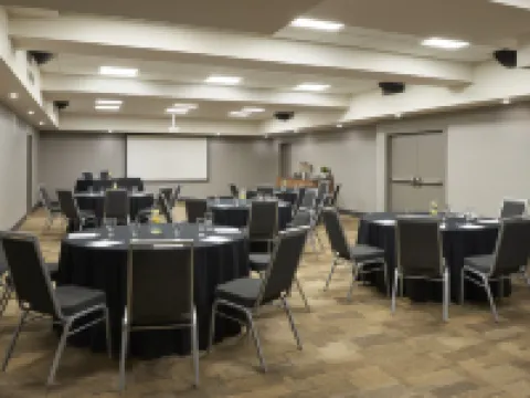 Four Points by Sheraton Windsor Downtown Hoteles en Windsor