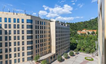 Baiqiang International Hotel , Shiyan Century Top 100