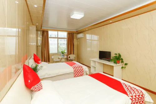 Hexian Yunshan Business Hotel Hotels in He County