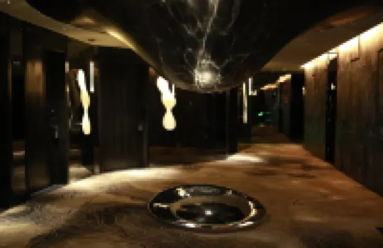 Ufia Jiefangbei Designer Hotel