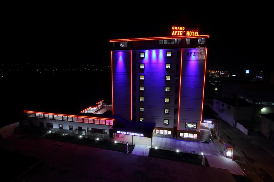 Grand Ayzek Hotel