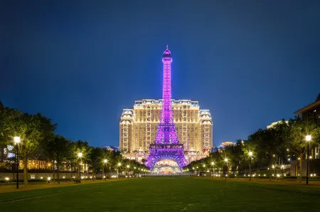 The Parisian Macao