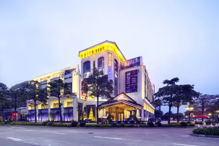 Sunshine Bali Spa Hotel Отели рядом с достопримечательностью «Xiaolangang International Huogui Shipside»