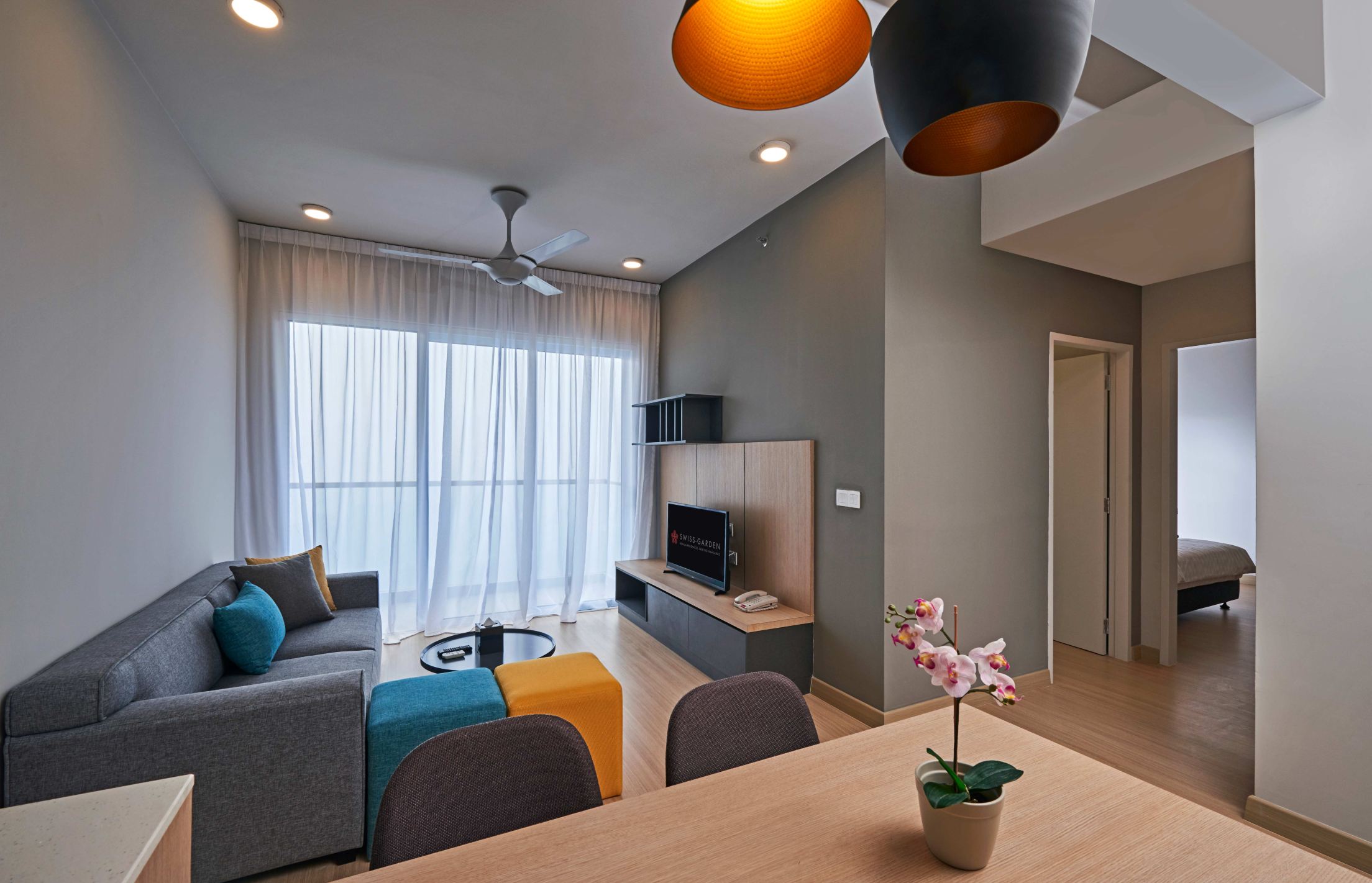 Executive Two Bedroom Residence with 1 Parking
