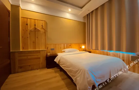 蘇尼特右旗綠洲商務酒店