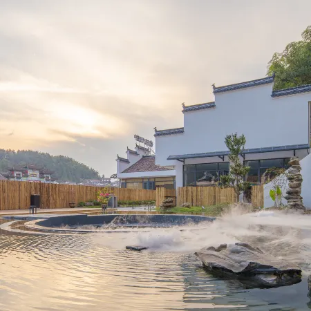 Floral Hotel·Jiuhua Mountain Pusu Lanshan Hotel (The Main Store of the Temple of the Body)