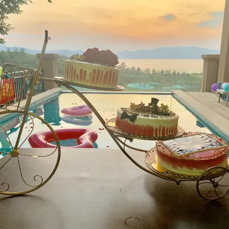 Qianchen Lake View Villa