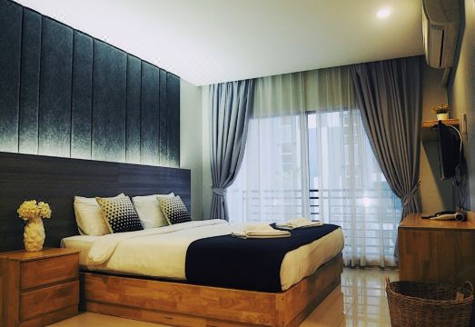 2. 인터파크 레지던..