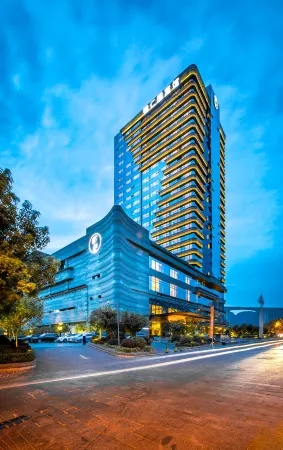 Grand Guesthouse Tongren Отели рядом с достопримечательностью «Ming Paradise»