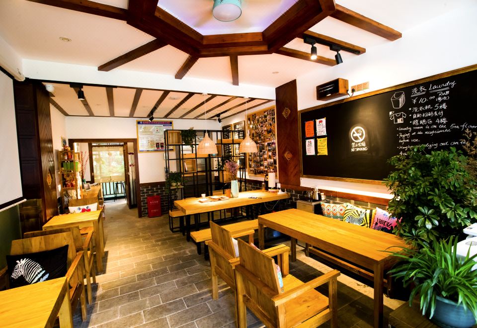 Phoenix Leisure Resort 전경