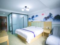 速8酒店(成都九里堤地铁站店) - 高级大床房