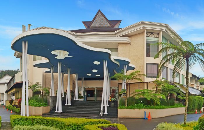 Mikie Holiday Resort & Hotel