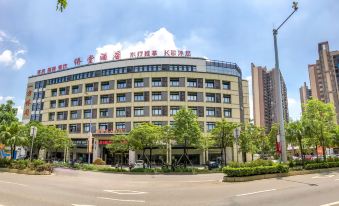 Q Hotel