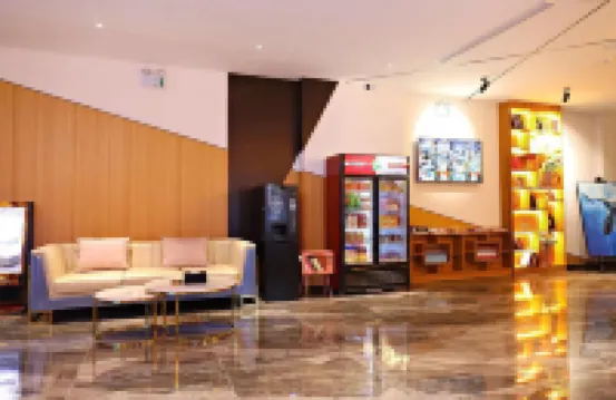 Grey Whale Intelligent Hotel (Baoding Mancheng People's Hospital)