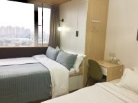 成都山楂树酒店 - 精品标准双床房