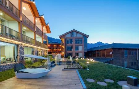 Yiduo Sky Mirror Resort Hotel (Wuhu Bangfang Wharf) Отели рядом с достопримечательностью «Langfang»