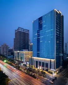 Campanile Hotel (Wuhan Zhongnan Road Metro Station)